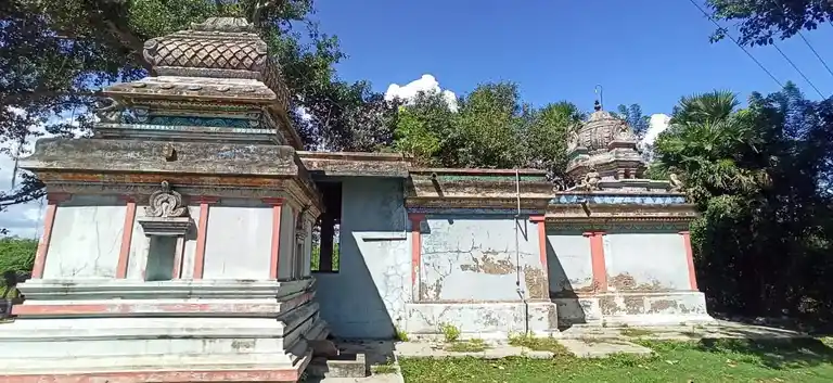 Arulmigu Vannamudayappa Ayyanar Temple, Vilakudi - 614715 அருள்மிகு வண்ணமுடையப்ப அய்யனார் திருக்கோயில், விளக்குடி - 614715, Thiruvarur - Ancient Temple Architecture and History Image 7