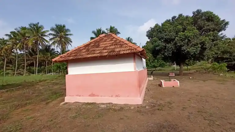 Arulmigu Vanniakumarasamy Temple, Periyakalanthai - 642202 அருள்மிகு வன்னியகுமாரசாமி திருக்கோயில், Periyakalanthai - 642202, Coimbatore - Ancient Temple Architecture and History Image 4