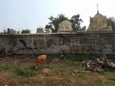 Arulmigu Vannieswarar And Karaikandieswarar Temple, River Side, Kadaladi - 606751 அருள்மிகு வன்னீஸ்வர் மற்றும் கரைகண்டீஸ்வரர் திருக்கோயில், ஆத்துபடுக்கை, கடலாடி - 606751, Tiruvannamalai - Ancient Temple Architecture and History Image 3