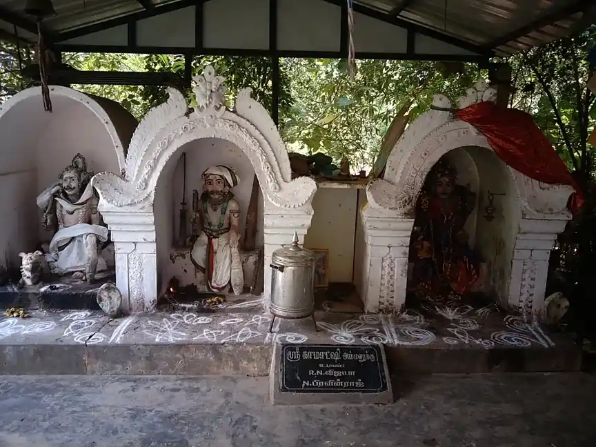 Arulmigu Vannikarupuswamy Temple, Putthur - 614202 அருள்மிகு வன்னிகருப்புசாமி திருக்கோயில், Putthur - 614202, Thanjavur - Ancient Temple Architecture and History Image 3