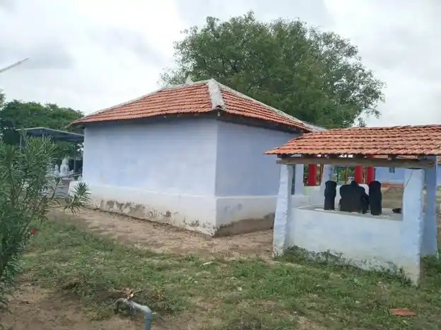 Arulmigu Vannikumaraswamy Temple, Manoorpalayam - 638702 அருள்மிகு வன்னியகுமாரசாமி திருக்கோயில், Manoorpalayam - 638702, Tiruppur - Ancient Temple Architecture and History Image 4