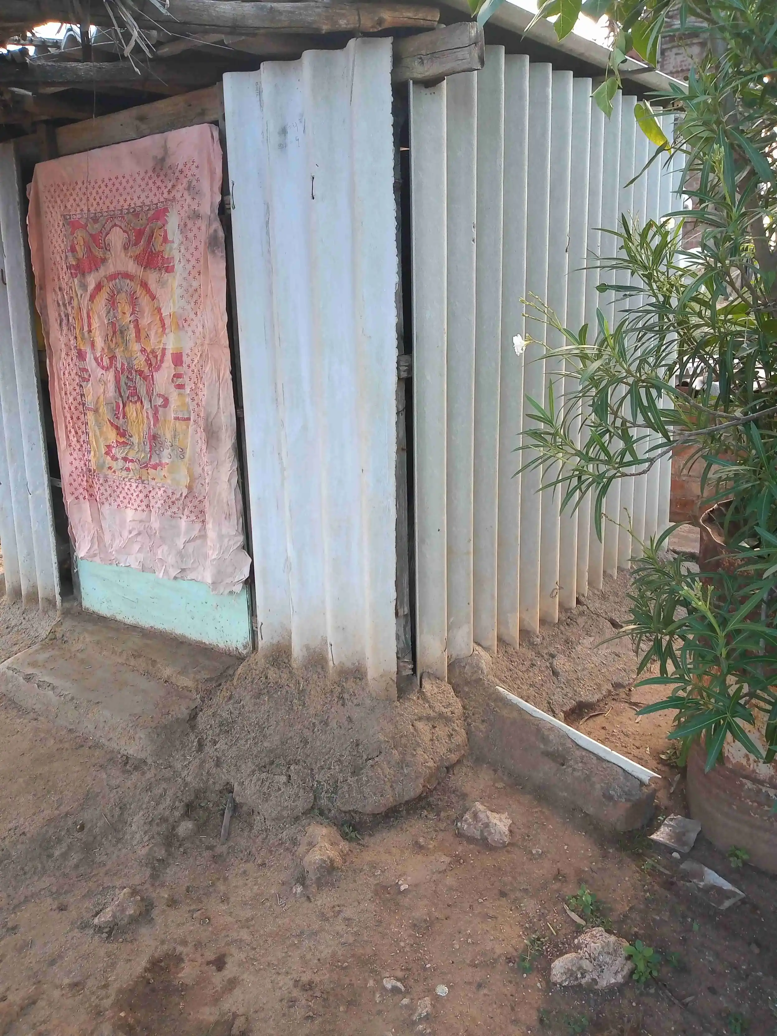 Arulmigu Vanniya Kumarasamy Temple, Panickampatty - 641664 அருள்மிகு வண்ணிய குமார சுவாமி திருக்கோயில், Panickampatty - 641664, Tiruppur - Ancient Temple Architecture and History Image 2