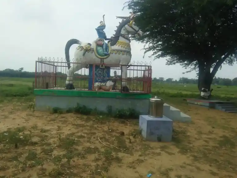 Arulmigu Vanniyadikkaruppar Temple, Vellamuthuppatti - 622102 அருள்மிகு வன்னியடிக்கருப்பர் திருக்கோயில், Vellamuthuppatti - 622102, Pudukkottai - Ancient Temple Architecture and History Image 4