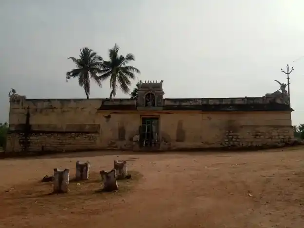 Arulmigu Vanniyamman Temple, Minnampalli - 639116 அருள்மிகு வன்னியம்மன் திருக்கோயில், Minnampalli - 639116, Karur - Ancient Temple Architecture and History Image 2