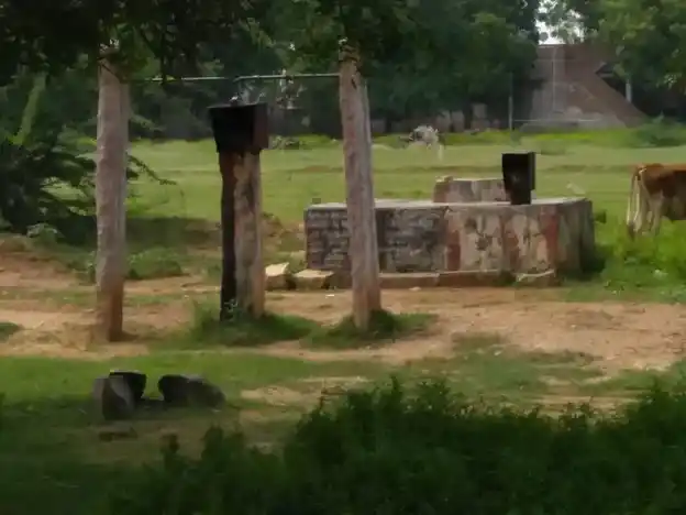 Arulmigu Vanniyaperumal Temple, J.Alangulam, J.Alangulam - 625514 அருள்மிகு வன்னிய பெருமாள் திருக்கோயில், J.Alangulam, J.Alangulam - 625514, Madurai - Ancient Temple Architecture and History Image 4