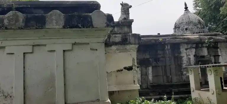 Arulmigu Varadambigai Sametha Varatheeswarar Temple, Melpakkam - 603402 அருள்மிகு வரதாம்பிகை சமேத வரதீஸ்வரர் திருக்கோயில், Melpakkam, Melpakkam - 603402, Kancheepuram - Ancient Temple Architecture and History Image 2