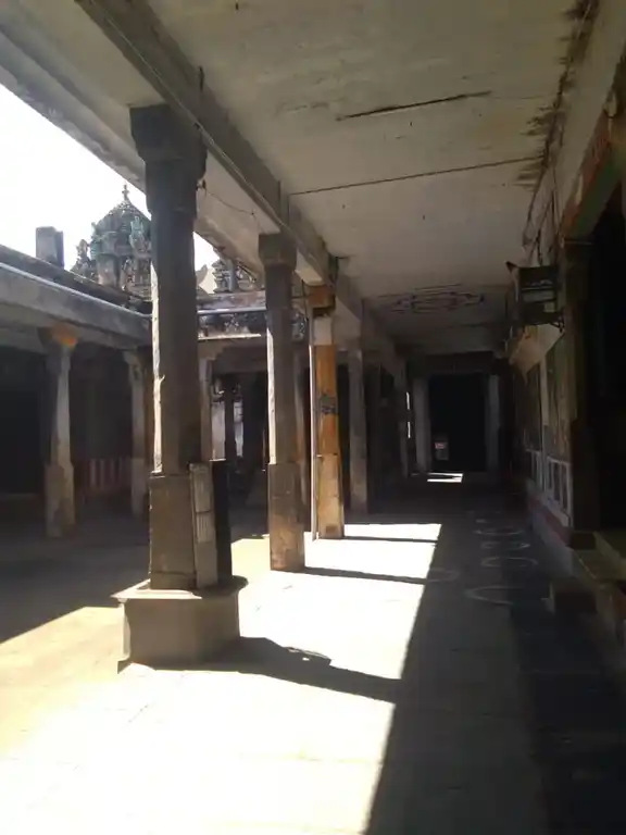 Arulmigu Varadaraja Manavala Mahamuni Temple, Kothaval Bazzar, Chennai - 600001 அருள்மிகு வரதராஜ மணவாள மாமுனிகள் திருக்கோயில், கொத்தவால் பஜார், சென்னை - 600001, Chennai - Ancient Temple Architecture and History Image 3