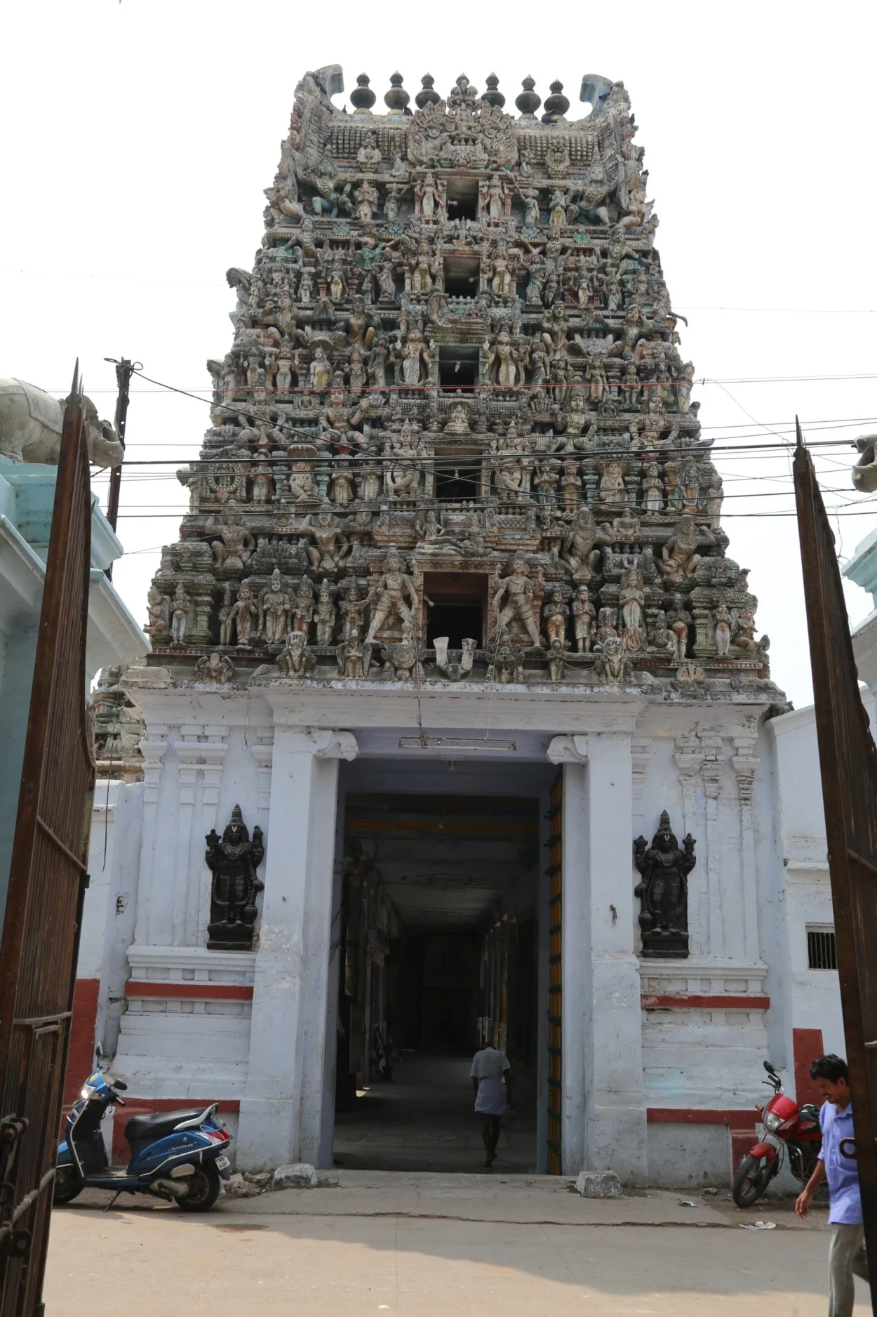 அருள்மிகு வரதராஜ மணவாள மாமுனிகள் திருக்கோயில், கொத்தவால் பஜார், சென்னை - 600001 - Main View