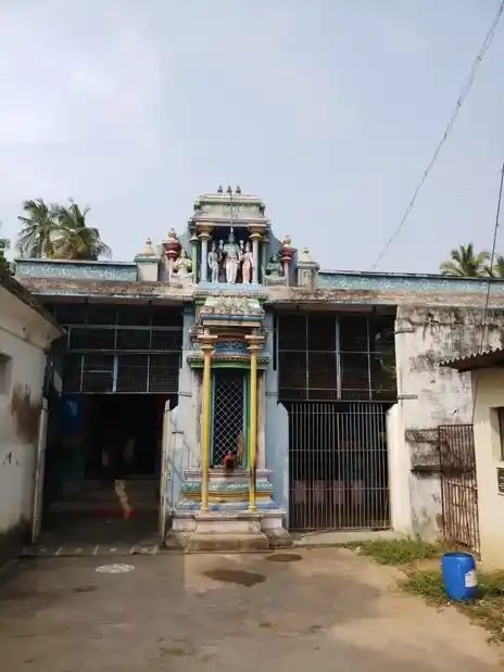 Arulmigu Varadaraja Perumal Temple, Agraharam, Rayam Pattai - 613204 அருள்மிகு வரதராஜப்பெருமாள் திருக்கோயில், Agraharam, Rayam Pattai - 613204, Thanjavur - Ancient Temple Architecture and History Image 2