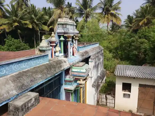 Arulmigu Varadaraja Perumal Temple, Agraharam, Rayam Pattai - 613204 அருள்மிகு வரதராஜப்பெருமாள் திருக்கோயில், Agraharam, Rayam Pattai - 613204, Thanjavur - Ancient Temple Architecture and History Image 6