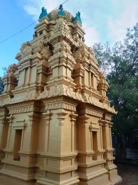 Arulmigu Varadaraja Perumal Temple, Jak Agraharam, Arcot - 632503 அருள்மிகு வரதராஜ பெருமாள் திருக்கோயில், ஜாக் அக்ரஹாரம், ஆற்காடு - 632503, Ranipet - Ancient Temple Architecture and History Image 6