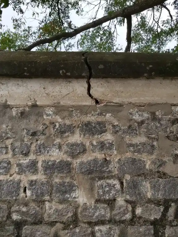 Arulmigu Varadaraja Perumal Temple, K.V.Kuppam - 632201 அருள்மிகு வரதராஜ பெருமாள் திருக்கோயில், கே.வி.குப்பம் - 632201, Vellore - Ancient Temple Architecture and History Image 6