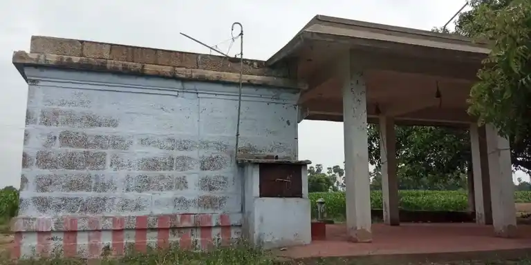 Arulmigu Varadaraja Perumal Temple, Marudanvalvu Naraikinaru - 628302 அருள்மிகு வரதராஜப் பெருமாள் திருக்கோயில், Marudanvalvu Naraikinaru - 628302, Thoothukudi - Ancient Temple Architecture and History Image 3