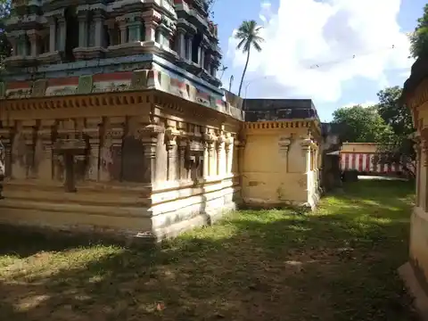 Arulmigu Varadaraja Perumal Temple, Thingalur - 613204 அருள்மிகு வரதராஜப்பெருமாள் திருக்கோயில், Thingalur - 613204, Thanjavur - Ancient Temple Architecture and History Image 2