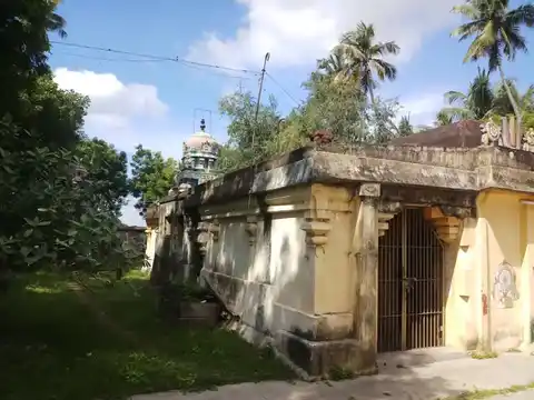 Arulmigu Varadaraja Perumal Temple, Thingalur - 613204 அருள்மிகு வரதராஜப்பெருமாள் திருக்கோயில், Thingalur - 613204, Thanjavur - Ancient Temple Architecture and History Image 6