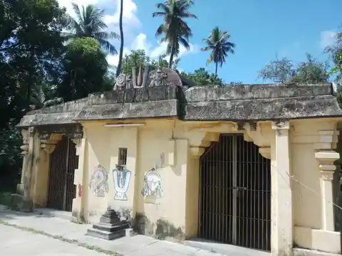 Arulmigu Varadaraja Perumal Temple, Thingalur - 613204 அருள்மிகு வரதராஜப்பெருமாள் திருக்கோயில், Thingalur - 613204, Thanjavur - Ancient Temple Architecture and History Image 7