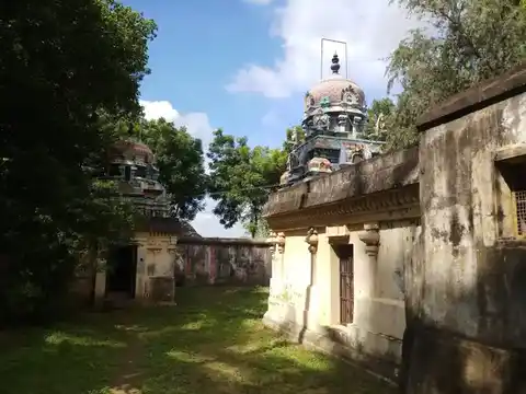 Arulmigu Varadaraja Perumal Temple, Thingalur - 613204 அருள்மிகு வரதராஜப்பெருமாள் திருக்கோயில், Thingalur - 613204, Thanjavur - Ancient Temple Architecture and History Image 8