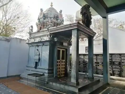 Arulmigu Varadaraja Perumal Temple, Velapadi, Vellore - 632001 அருள்மிகு வரதராஜப் பெருமாள் திருக்கோயில், வேலப்பாடி, வேலூர் - 632001, Vellore - Ancient Temple Architecture and History Image 5