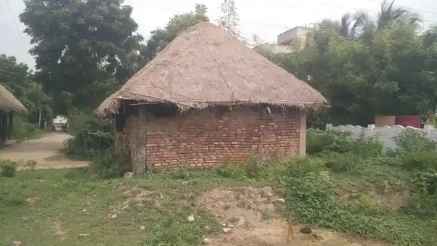 Arulmigu Varadarajaperumal Temple, Ambapuram - 608704 அருள்மிகு வரதராஜப்பெருமாள் திருக்கோயில், Ambapuram - 608704, Cuddalore - Ancient Temple Architecture and History Image 2
