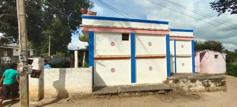 Arulmigu Varadarajaperumal Temple, Kelavarapalli - 635109 அருள்மிகு வரதராஜப்பெருமாள் திருக்கோயில், Kelavarapalli - 635109, Krishnagiri - Ancient Temple Architecture and History Image 2