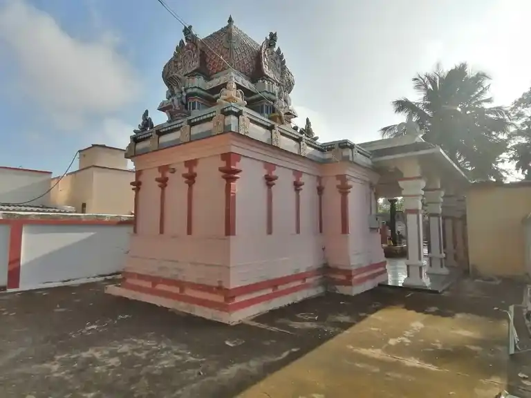 Arulmigu Varadarajaperumal Temple, Madathupatty, Konur East - 636401 அருள்மிகு வரதராஜப்பெருமாள் திருக்கோயில், Madathupatty, Konur East - 636401, Salem - Ancient Temple Architecture and History Image 5
