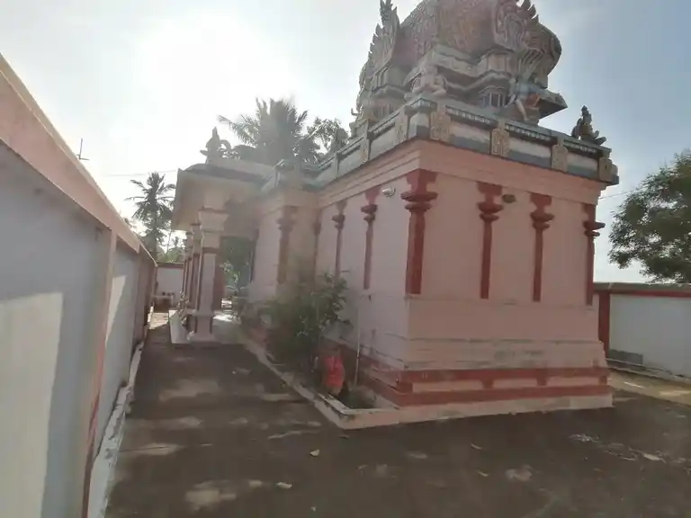 Arulmigu Varadarajaperumal Temple, Madathupatty, Konur East - 636401 அருள்மிகு வரதராஜப்பெருமாள் திருக்கோயில், Madathupatty, Konur East - 636401, Salem - Ancient Temple Architecture and History Image 6