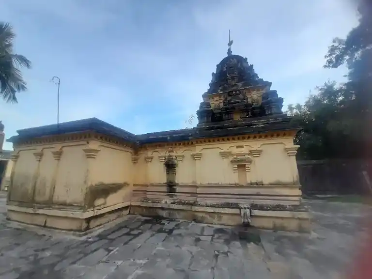 Arulmigu Varadarajaperumal Temple, Meyoor - 632301 அருள்மிகுவரதராஜபெருமாள் திருக்கோயில், Meyoor - 632301, Tiruvannamalai - Ancient Temple Architecture and History Image 2
