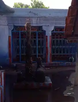 Arulmigu Varadarajaperumal Temple, South, Kulathur - 628903 அருள்மிகு வரதராஜப்பெருமாள் திருக்கோயில், South, Kulathur - 628903, Thoothukudi - Ancient Temple Architecture and History Image 2