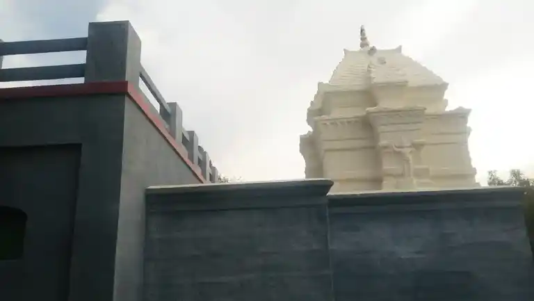 Arulmigu Varadarajaperumal Temple, Vengipalayam, Sankagiri - 637304 Arulmigu Varadarajaperumal Temple, Vengipalayam, Sankagiri - 637304, Salem - Ancient Temple Architecture and History Image 5