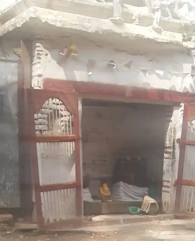 Arulmigu Varadha Vinayagar, Anumarpadithurai, Madurai - 625001 அருள்மிகு வரத விநாயகர் திருக்கோயில், Anumarpadithurai, Madurai - 625001, Madurai - Ancient Temple Architecture and History Image 2