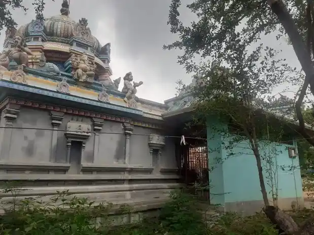 Arulmigu Varadha Vinayagar Temple, Aladikkumulai - 614615 அருள்மிகு வரதவிநாயகர் திருக்கோயில், Aladikkumulai - 614615, Thanjavur - Ancient Temple Architecture and History Image 4