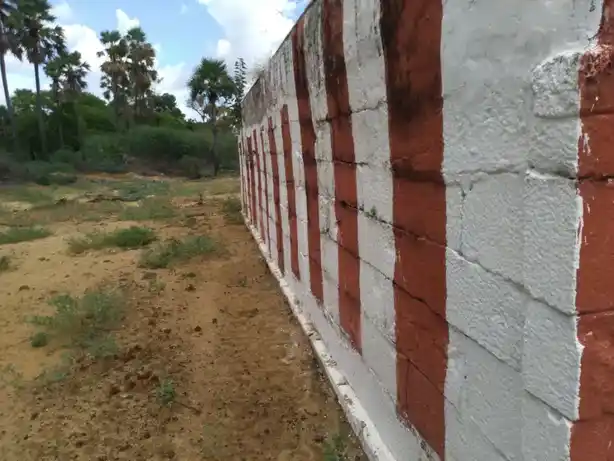 Arulmigu Varadharaja Perumal Temple, Aarampannai - 628601 அருள்மிகு வரதராஜ பெருமாள் திருக்கோயில், Aarampannai - 628601, Thoothukudi - Ancient Temple Architecture and History Image 3