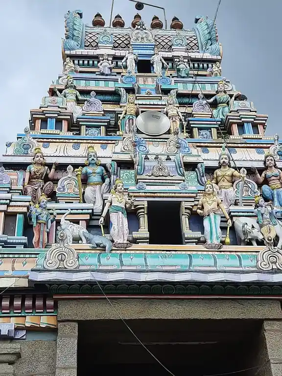 Arulmigu Varadharaja Perumal Temple, Anandhapuram - 605201 அருள்மிகு வரதராஜப்பெருமாள் திருக்கோயில், Anandhapuram - 605201, Viluppuram - Ancient Temple Architecture and History Image 3