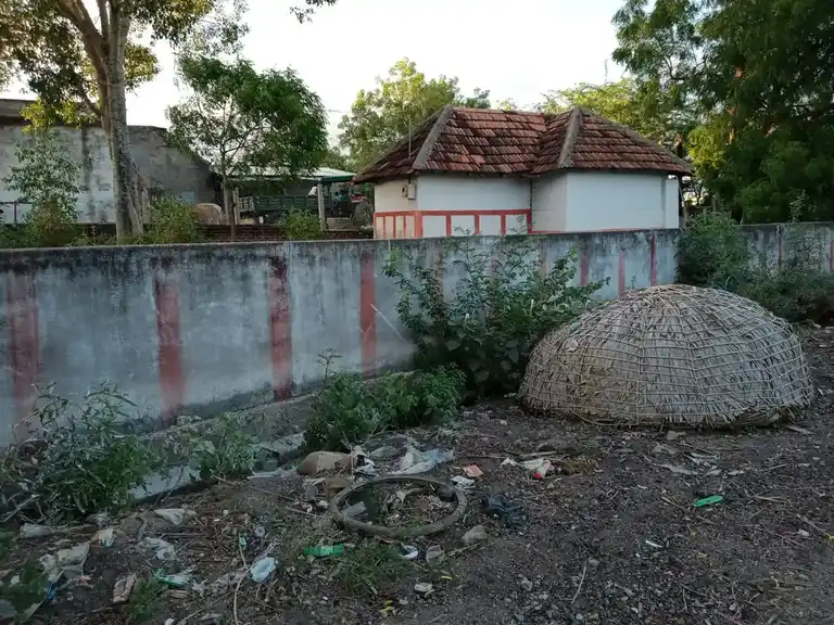 Arulmigu Varadharaja Perumal Temple, Boothalapuram - 628907 அருள்மிகு வரதராஜப்பெருமாள் திருக்கோயில், Boothalapuram - 628907, Thoothukudi - Ancient Temple Architecture and History Image 4