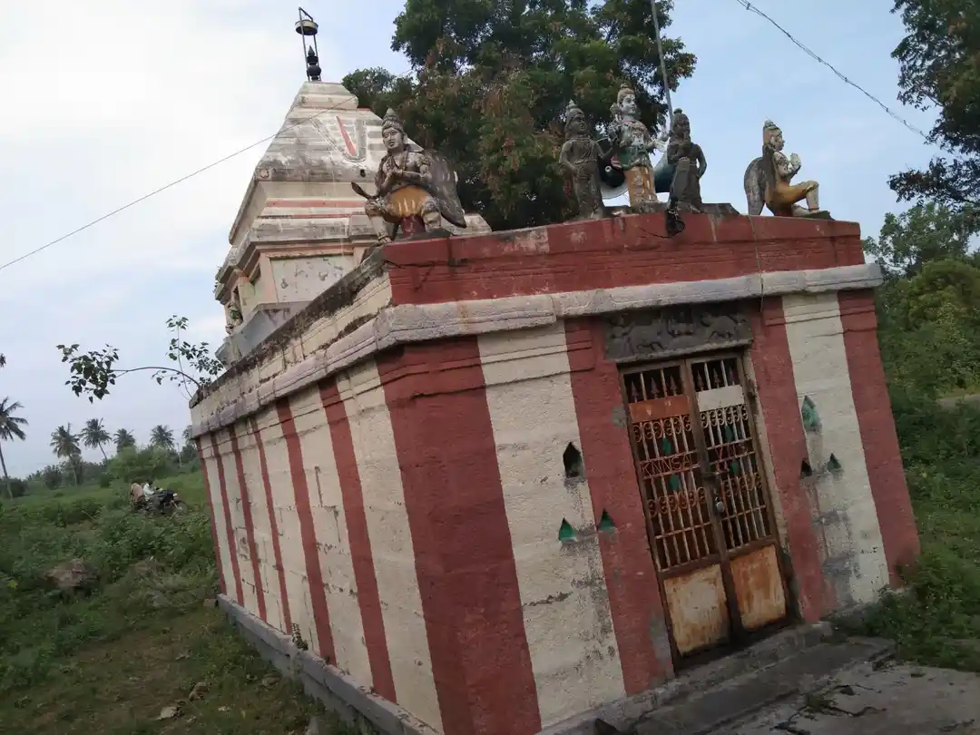 Arulmigu Varadharaja Perumal Temple, Kallakurichi - 606107 Arulmigu Varadharaja Perumal Temple, மடம், Kallakurichi - 606107, Kallakurichi - Ancient Temple Architecture and History Image 2