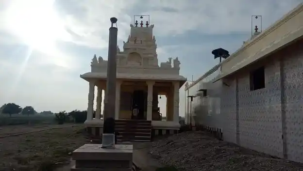 Arulmigu Varadharaja Perumal Temple, Kandasamipuram - 628911 அருள்மிகு வரதராஜப் பெருமாள் திருக்கோயில், Kandasamipuram - 628911, Thoothukudi - Ancient Temple Architecture and History Image 4
