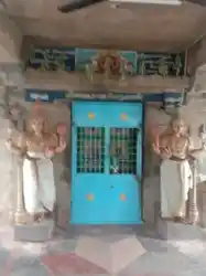 Arulmigu Varadharaja Perumal Temple, Kiliyanallur, Mannachanallur - 621216 அருள்மிகு வரதராஜப்பெருமாள் திருக்கோயில், கிளியநல்லூர், கிராமம் - 621216, Thiruchirappalli - Ancient Temple Architecture and History Image 3