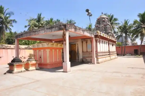 Arulmigu Varadharaja Perumal Temple, Koliyanur - 605103 அருள்மிகு வரதராஜப்பெருமாள் திருக்கோயில், கோலியனுர் - 605103, Viluppuram - Ancient Temple Architecture and History Image 2