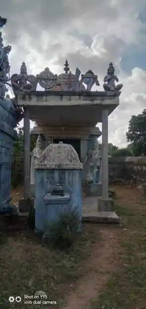 Arulmigu Varadharaja Perumal Temple, Madhiyanoor - 606107 அருள்மிகு வரதராஜப்பெருமாள் திருக்கோயில், Madhiyanoor - 606107, Kallakurichi - Ancient Temple Architecture and History Image 2