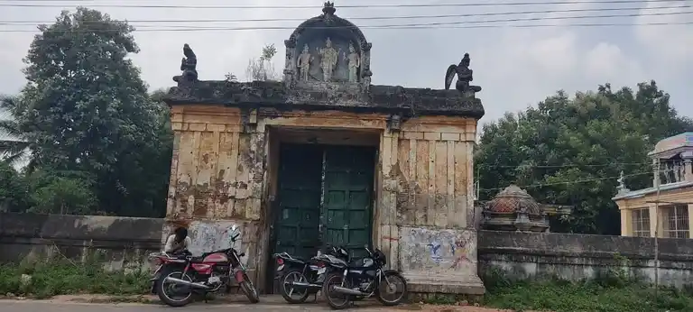 Arulmigu Varadharaja Perumal Temple, Manalmedu - 609201
