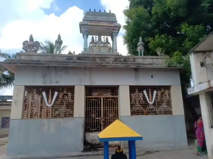 Arulmigu Varadharaja Perumal Temple, Manampoondi - 605759 Temple