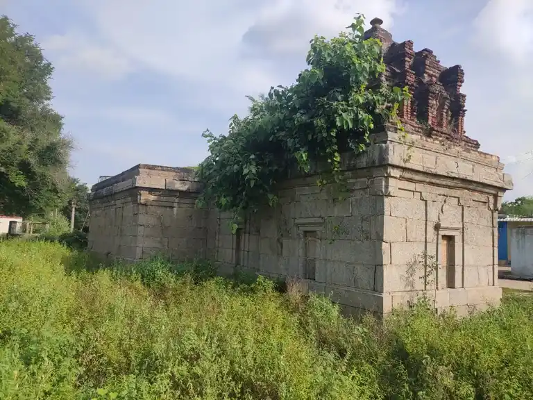 Arulmigu Varadharaja Perumal Temple, Melapazhangur - 605751 அருள்மிகு வரதராஜப்பெருமாள் திருக்கோயில், Melapazhangur - 605751, Kallakurichi - Ancient Temple Architecture and History Image 2
