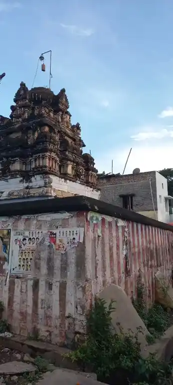 Arulmigu Varadharaja Perumal Temple, Mullipallam - 625207 வரதராஜப்பெருமாள் திருக்கோயில், Mullipallam - 625207, Madurai - Ancient Temple Architecture and History Image 2