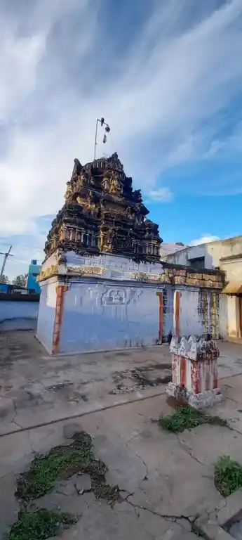 Arulmigu Varadharaja Perumal Temple, Mullipallam - 625207 வரதராஜப்பெருமாள் திருக்கோயில், Mullipallam - 625207, Madurai - Ancient Temple Architecture and History Image 3