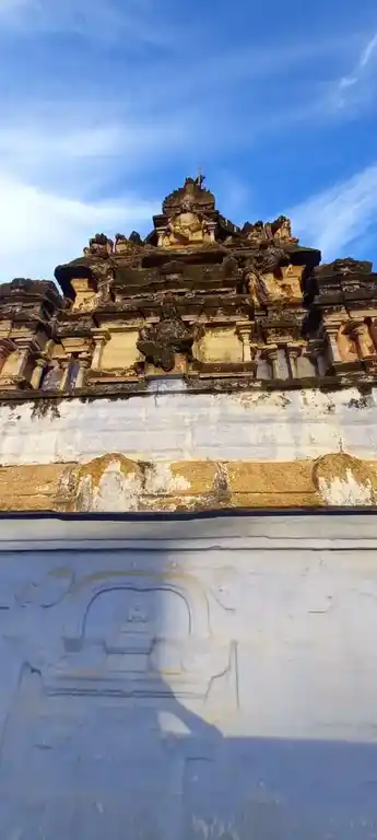 Arulmigu Varadharaja Perumal Temple, Mullipallam - 625207 வரதராஜப்பெருமாள் திருக்கோயில், Mullipallam - 625207, Madurai - Ancient Temple Architecture and History Image 4