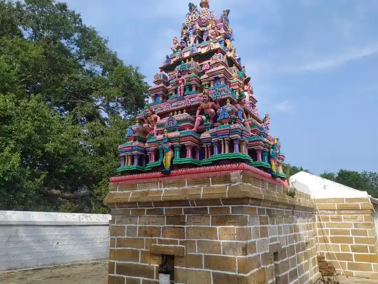 Arulmigu Varadharaja Perumal Temple, Nallarikkai - 621716 Arulmigu Varadharaja Perumal Temple, Nallarikkai - 621716, Perambalur - Ancient Temple Architecture and History Image 2