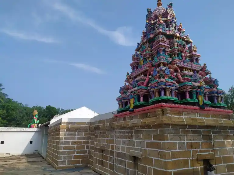 Arulmigu Varadharaja Perumal Temple, Nallarikkai - 621716 Arulmigu Varadharaja Perumal Temple, Nallarikkai - 621716, Perambalur - Ancient Temple Architecture and History Image 3