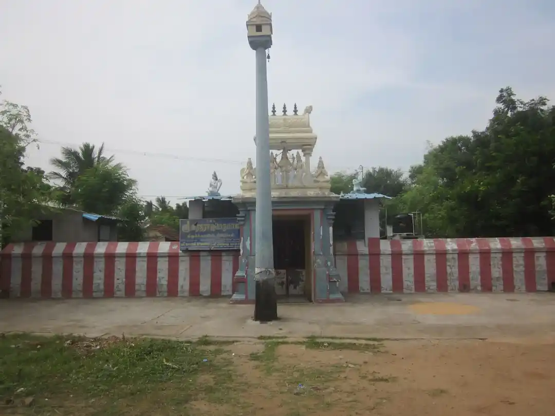 Arulmigu Varadharaja Perumal Temple, Niraimadhi - 606305 அருள்மிகு வரதராஜப்பெருமாள் திருக்கோயில், Niraimadhi - 606305, Kallakurichi - Ancient Temple Architecture and History Image 4