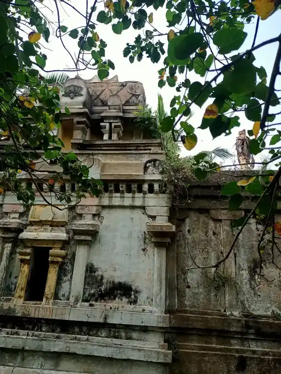 Arulmigu Varadharaja Perumal Temple, Nunakkadu - 614715 வரதராஜ பெருமாள் திருக்கோயில், Nunakkadu - 614715, Thiruvarur - Ancient Temple Architecture and History Image 2