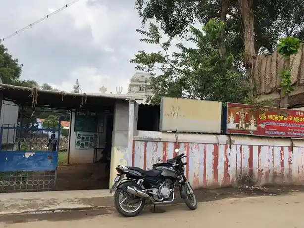 Arulmigu Varadharaja Perumal Temple, Perurchettipalayam - 641010 அருள்மிகு வரதராஜபெருமாள் திருக்கோயில், பேரூர்செட்டிபாளையம் - 641010, Coimbatore - Ancient Temple Architecture and History Image 2